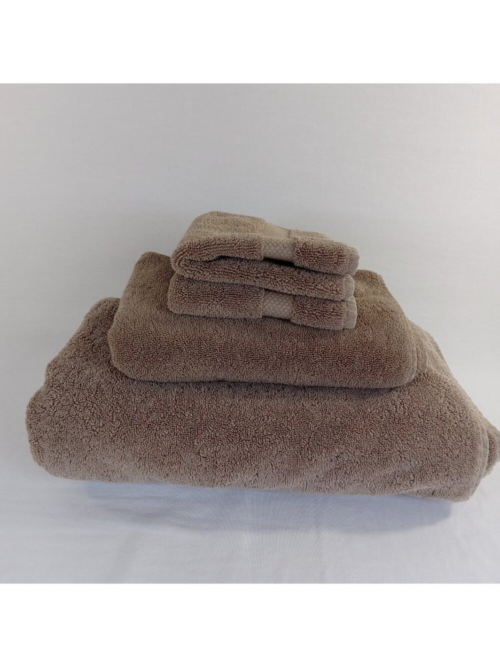 Restoration Hardware Latte Towel Set 4-Piece: Bath Towel Hand Towel 2 Washcloths